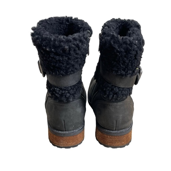UGG Australia Women’s Blayre II Leather Sheepskin Boots Size 6 Buckle Waterproof - Picture 4 of 9